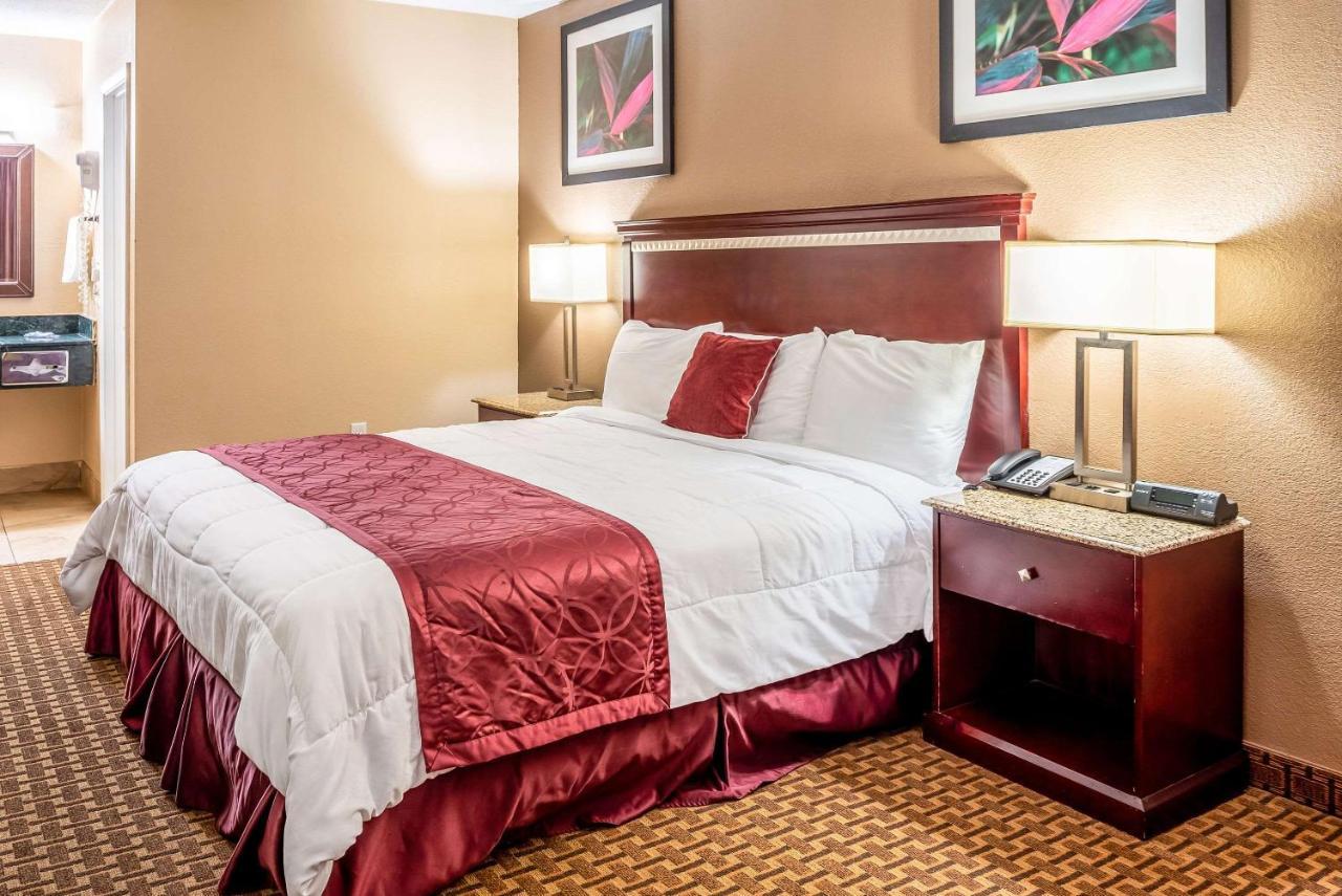 Rodeway Inn Bushnell Екстериор снимка